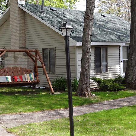 Sunset Resort Prudenville Exterior photo