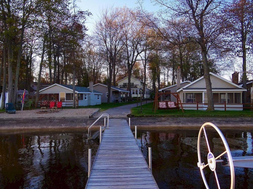 Sunset Resort Prudenville Exterior photo