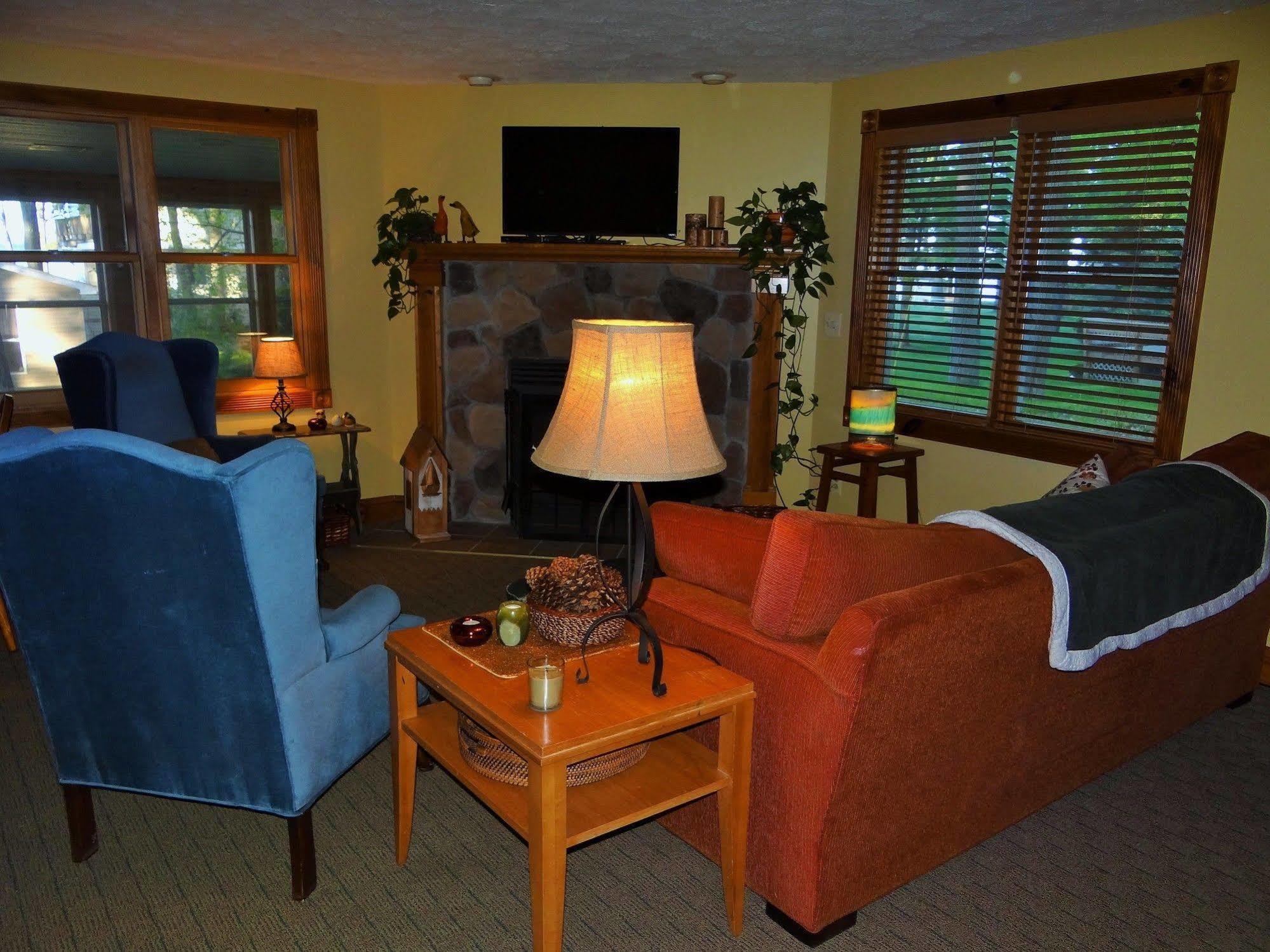 Sunset Resort Prudenville Exterior photo