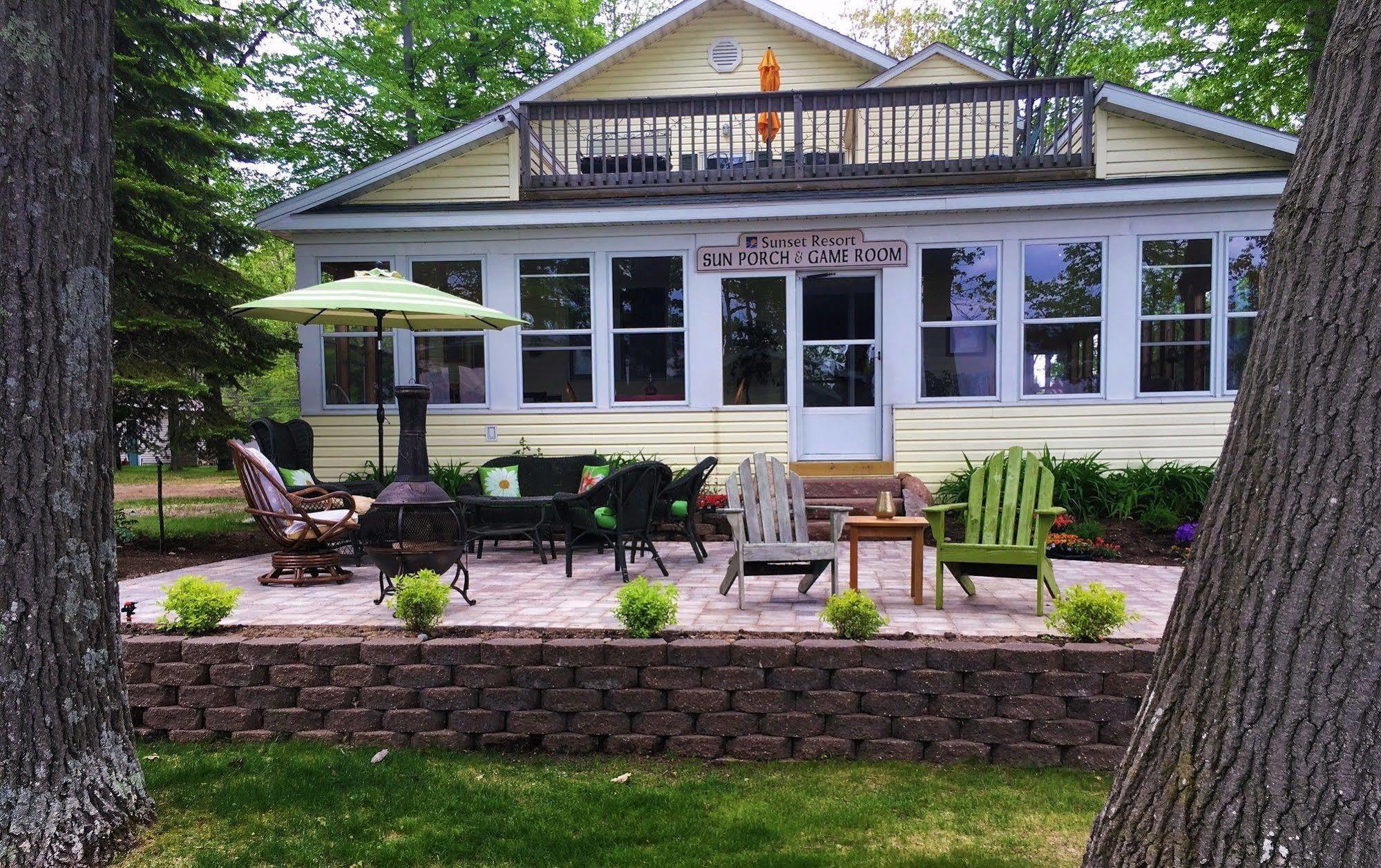 Sunset Resort Prudenville Exterior photo